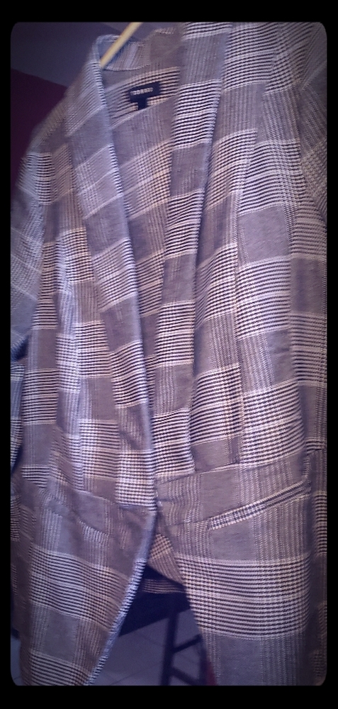 Stripped pant suit